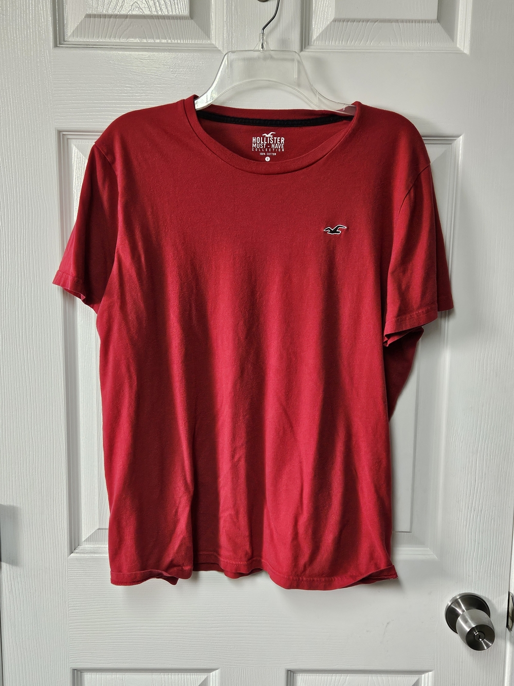 Hollister Men’s Red Short Sleeve Crew Tee with Logo
